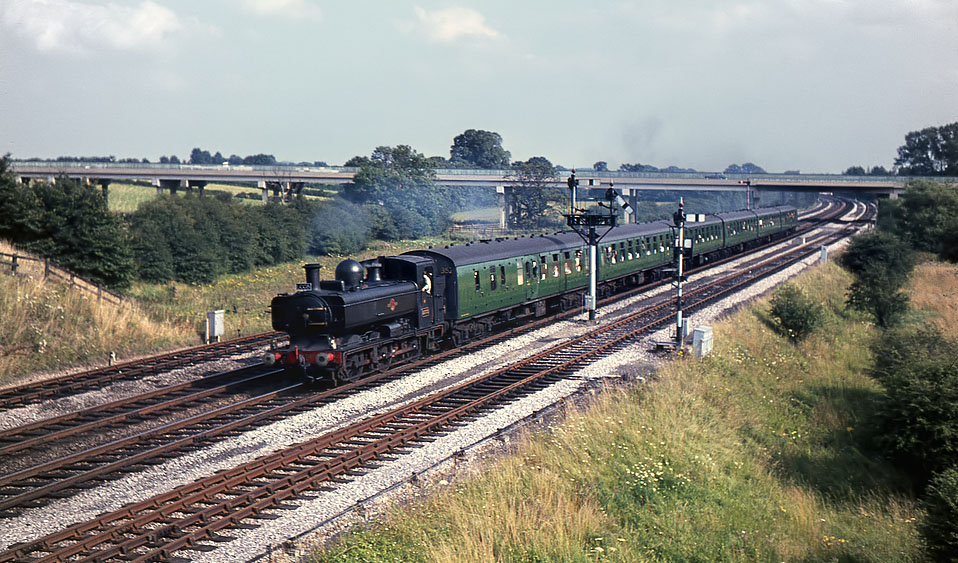 9773 Wolvercote Junction 15 August 1965