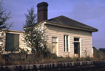 South Leigh station building
